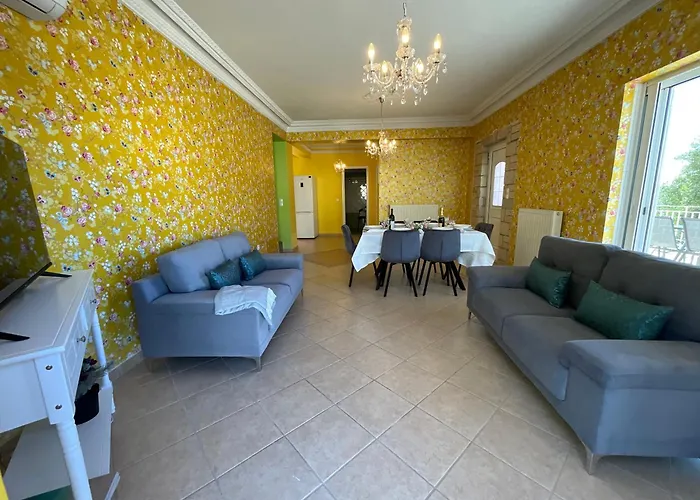 Kaminia Rose Private Pool & Jacuzzi *