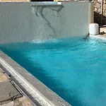 Kaminia Rose Private Pool & Jacuzzi * Radzaklí