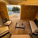 ヴィラ Kaminia Rose Private Pool & Jacuzzi *