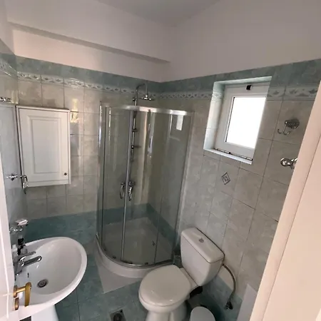 Kaminia Rose Private Pool & Jacuzzi *