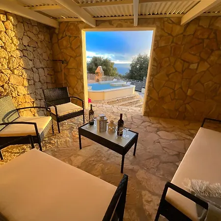 Vilă Kaminia Rose Private Pool & Jacuzzi Ratzaklíon
