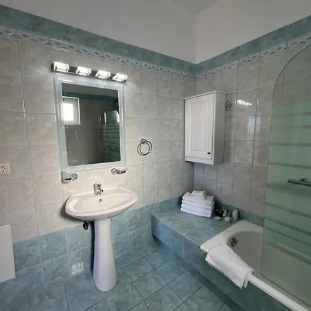 Kaminia Rose Private Pool & Jacuzzi Villa