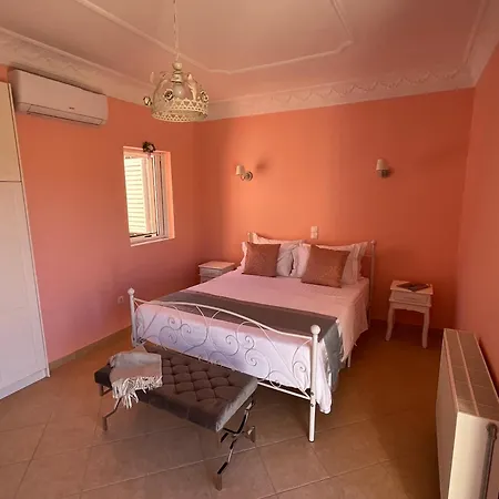 Kaminia Rose Private Pool & Jacuzzi Villa Ratzaklion
