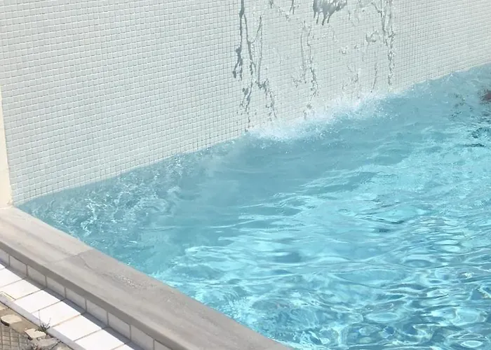 Kaminia Rose Private Pool & Jacuzzi *