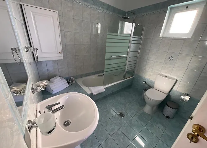 Vilă Kaminia Rose Private Pool & Jacuzzi